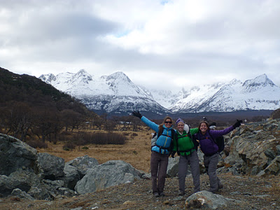 Tres Chicas make it to first town!