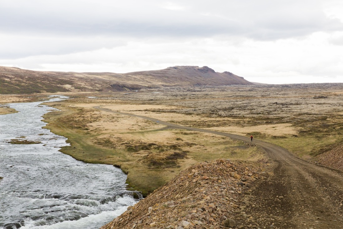 ASC volunteer Pavel Cenkl runs into the Norðlingafljót Valley , Iceland