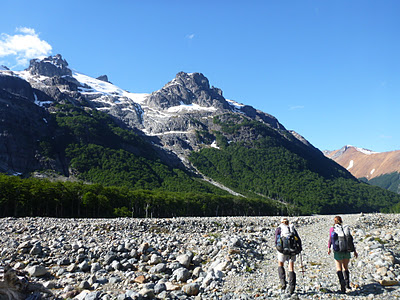 Tres Chicas Locas, hiking in South America, collecting data