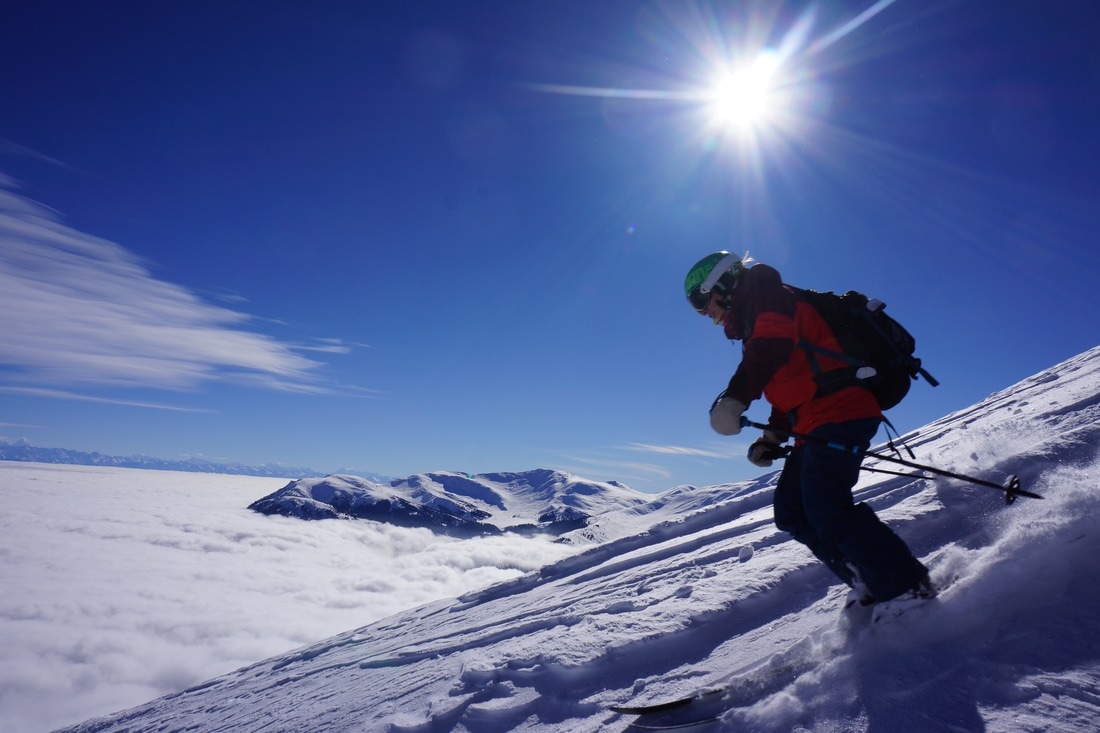 Skiing Powder in India