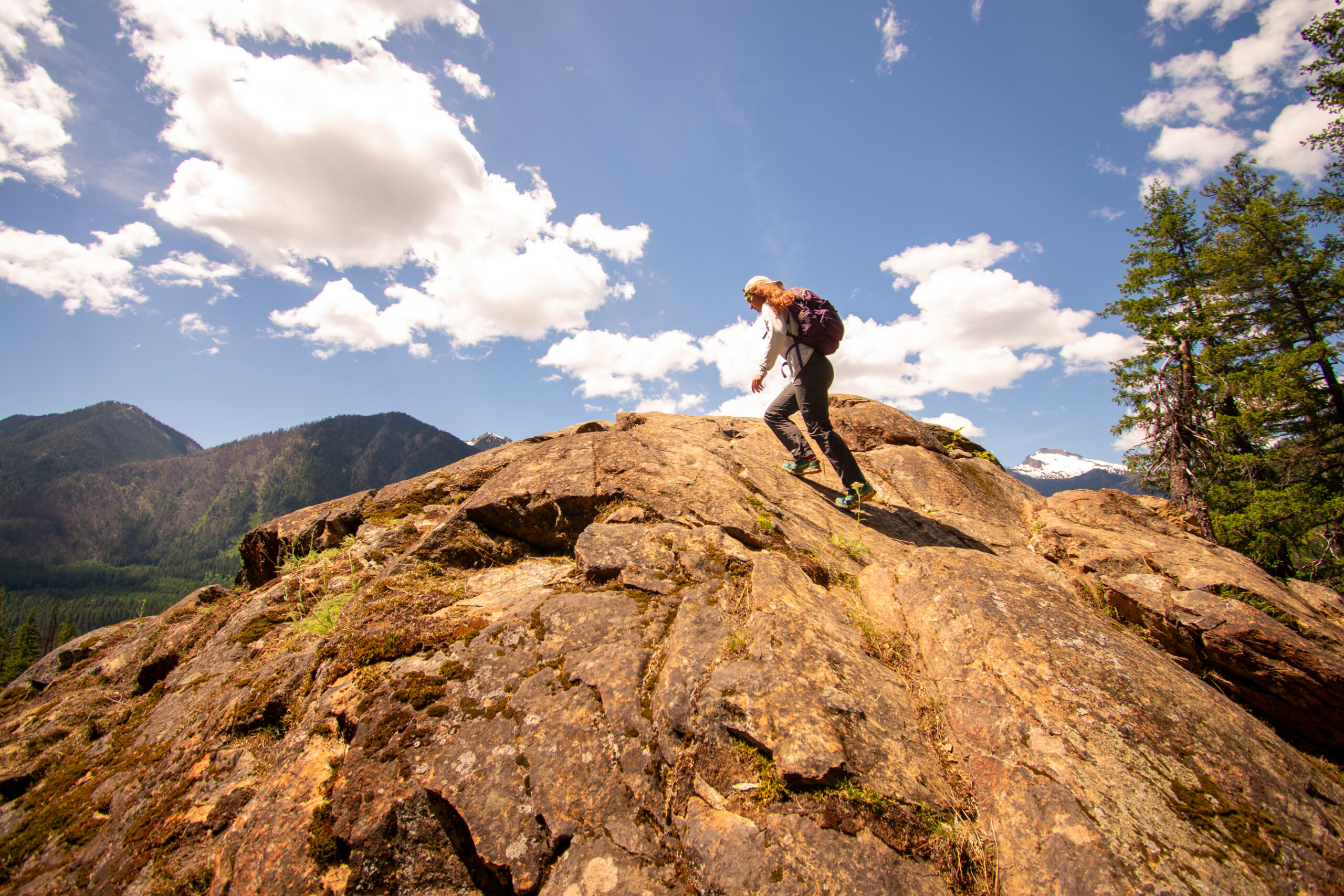Outdoor volunteering opportunities with Adventure Scientists